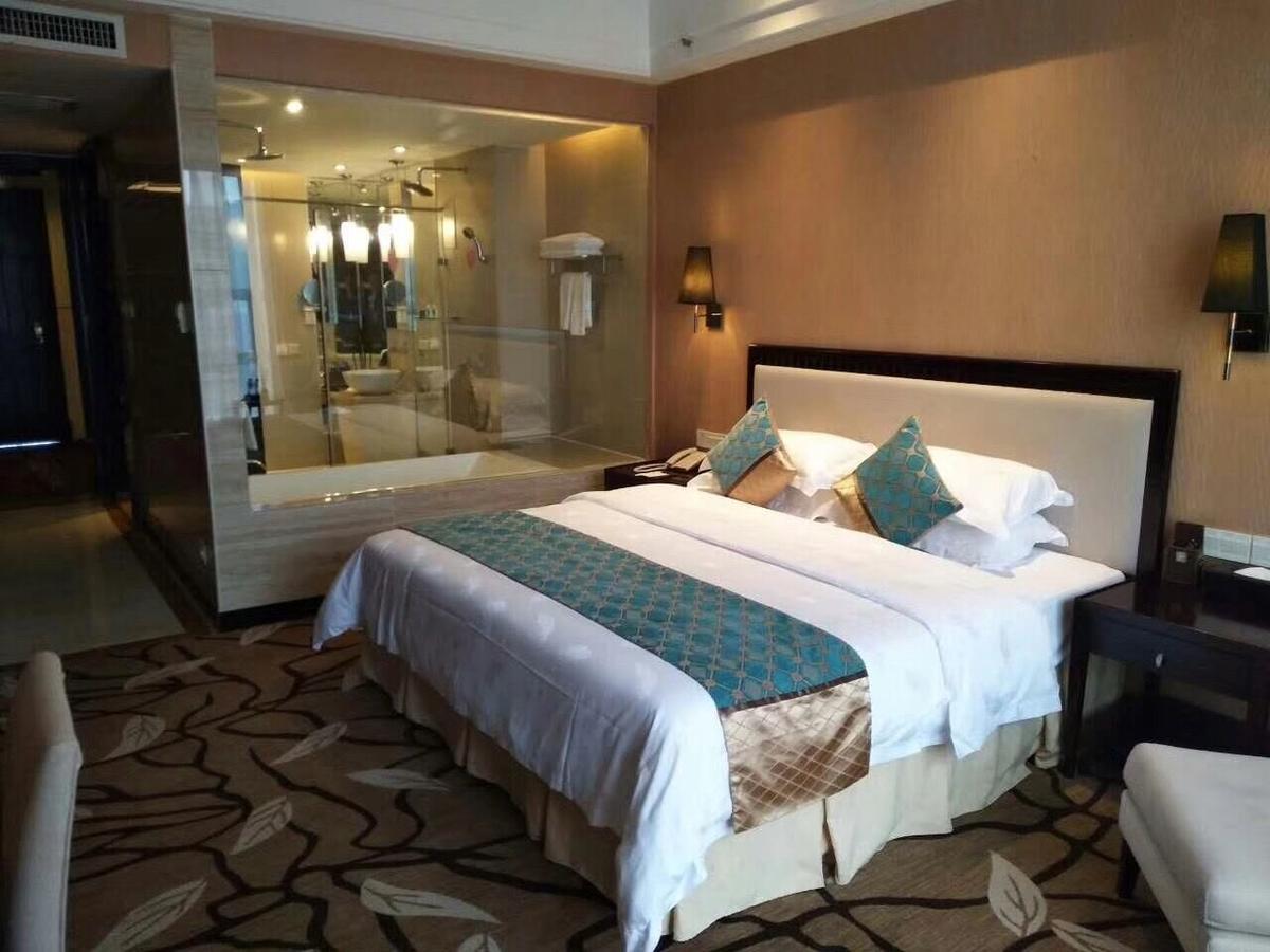 Royal Century Hotel Shenzhen Exterior foto