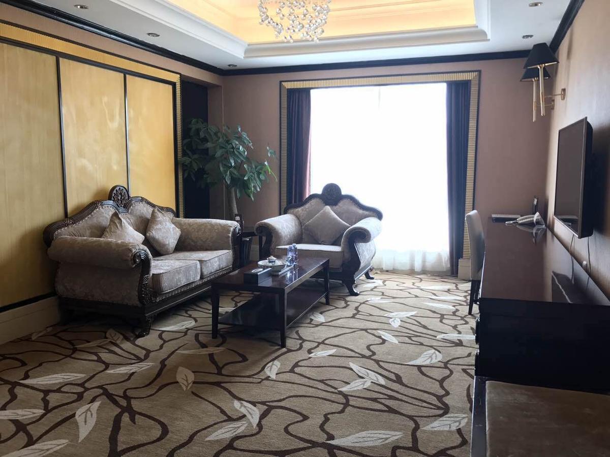 Royal Century Hotel Shenzhen Exterior foto